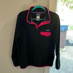 Patagonia snap pullover black and pink size large